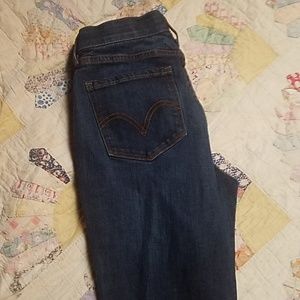 Levis 525 bootcut